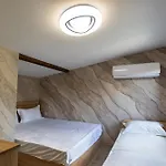 Villa комплекс родопска среща - къщи и