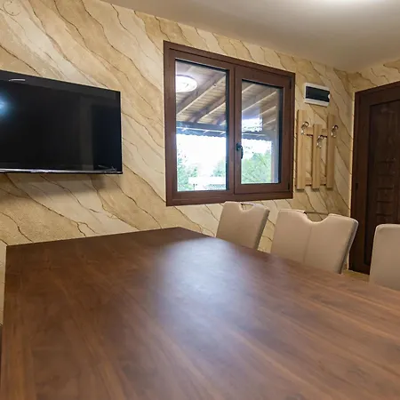 комплекс родопска среща - къщи и 别墅 *