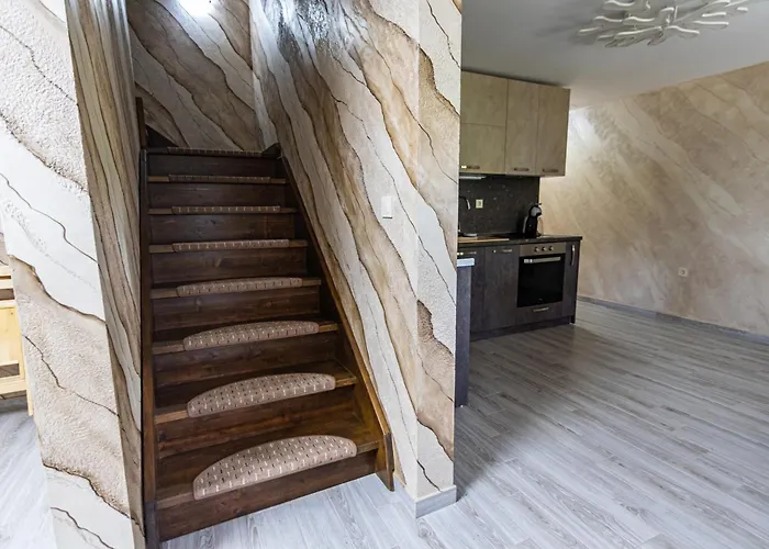 комплекс родопска среща - къщи и *