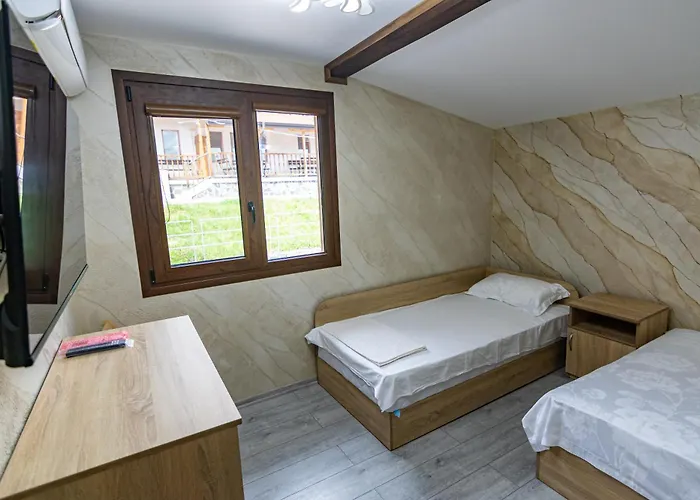 комплекс родопска среща - къщи и 别墅