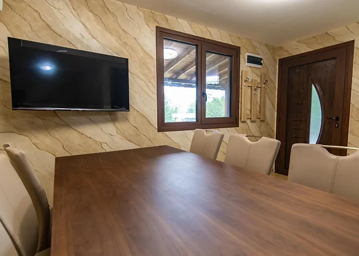 комплекс родопска среща - къщи и 别墅 *