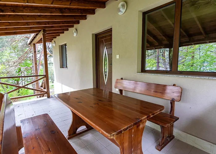 комплекс родопска среща - къщи и 巴塔克